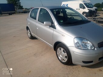 Yaris - 3