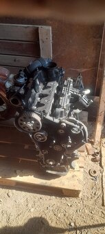 Predám motor cay1.6 77kw - 3