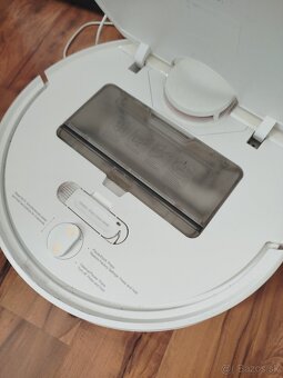 Predám robotický vysávač Xiaomi Mi Robot Vacuum Mop Pro - 3