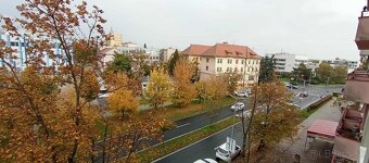 Výnimočný 3,5-izbový byt priamo v centre Lučenca - 3