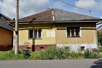 Rodinný dom s veľkým pozemkom o výmere 3271m2 na predaj - 3