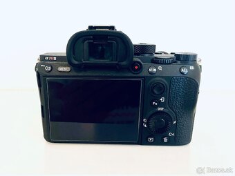 Sony A7R III - 3