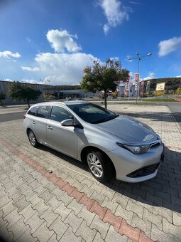 Toyota auris 1.2 turbo - 3