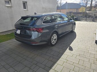 Skoda Octavia Combi 2.0 TDI Style - 3