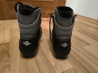 Predám topánky na bežky v.37 - 3