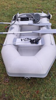 Predám rybársky čln, motor a sonar - 3