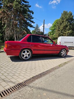 PREDÁM BMW E30 - 3