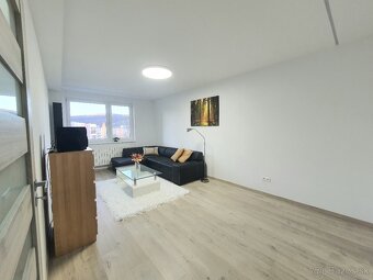 MODERNÝ BYT S PANORAMATICKÝM VÝHĽADOM NA MALÉ KARPATY - 3