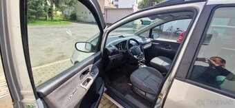 Ford Galaxy - 3