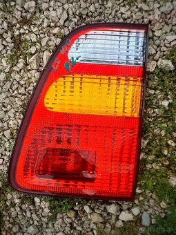 Predám zadné svetlo Toyota Celica Yaris Corolla Auris Avensi - 3