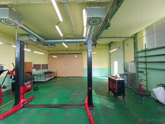 Dvojstĺpový zdvihák 4.2t L-205, poloautomat, 400V – AKO NOVÝ - 3