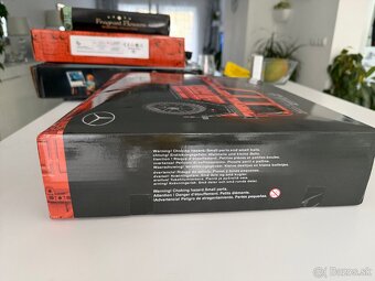 LEGO Technic Mercedes Benz G500 - 3