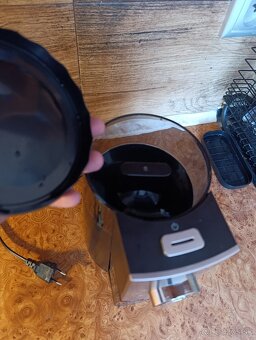 Mlynček na kávu - 3