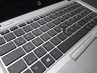 HP elitebook 725 G4 , AMD A10 quad core ,, 32gb ram , ssd - 3