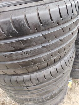 245/45R18 - 3