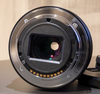 Sony Vario-Tessar T E 16 – 70 mm F4 ZA OSS - 3