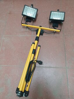 Predám halogénový reflektor 2x500w - 3