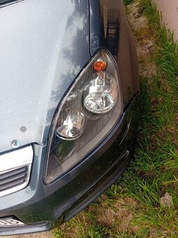 Opeľ zafira - 3