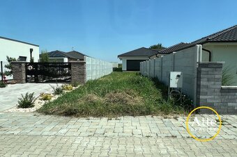 Slnečná priestranná 4i vila vo Voderadoch s 2-garážou - 3