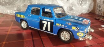 Renault Mercedes 1/18 - 3