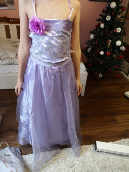 Predám dievčenské šaty - 3