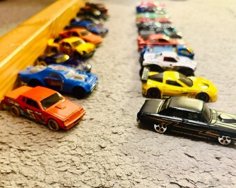 Autíčka Hot Wheels 22ks - 3
