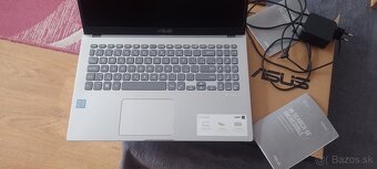 2x Asus VivoBook 15,6" Full HD - 3