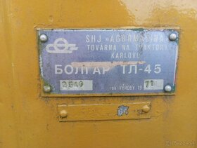 Pasovy traktor bolgar - 3