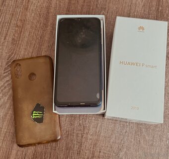 Predám Huawei P Smart 2019 3GB RAM, 64GB - 3