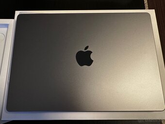 MacBook Pro 14inch - novy - 3