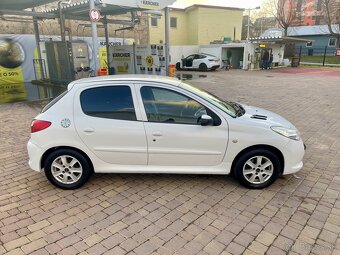 Peugeot 206+ 1.4 HDi 50 kW (8HZ) - 3