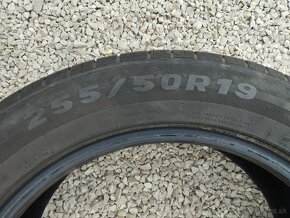 Pneu 255/50 R19 - 3