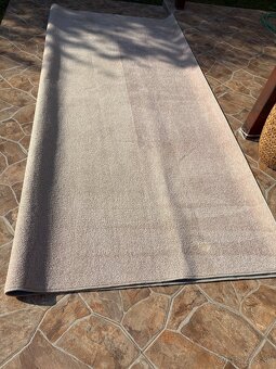 Koberec 330x300 - 3