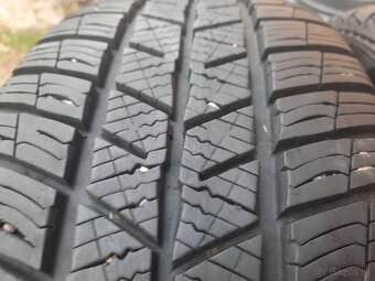 Zimne 235/50 r19 - 3