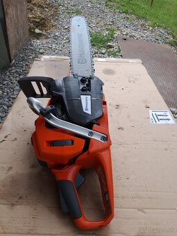 Husqvarna 550 xp motorova pila - 3