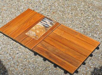 Teakové terasové zahradní dlaždice 30x30x2,5 cm olejované - 3