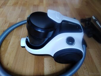 Bezvreckový vysávač Electrolux - 3