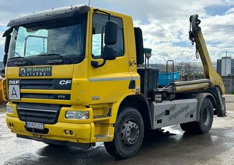 Ramenovy nosič kontajnerov DAF . - 3