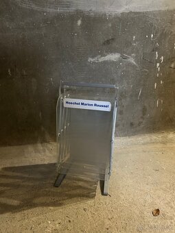 Stojan na propagačné materiály - 3