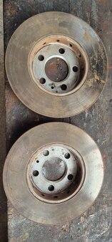 Predam na skoda octavia 1 1.6 55kw - - 3