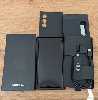 Galaxy S23 128GB - 3