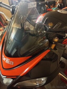 Aprilia Tuono V4 1100RR - 3