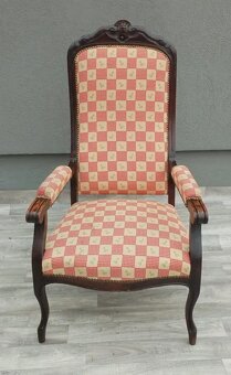 Kreslo Voltaire . - 3