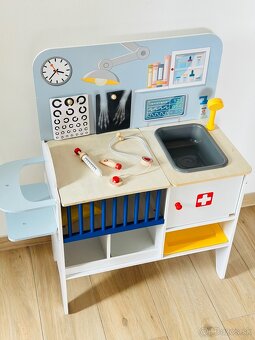 Drevená detská klinika / zverolekár 2 v 1 Playtive - 3