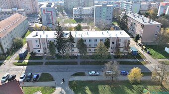 Zateplený tehlový byt s novými plastovými oknami, Veľké Kapu - 3