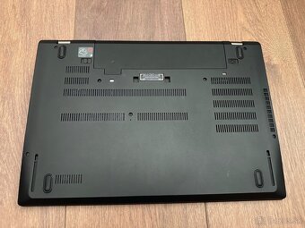 Predám notebook Lenovo T570 - 3