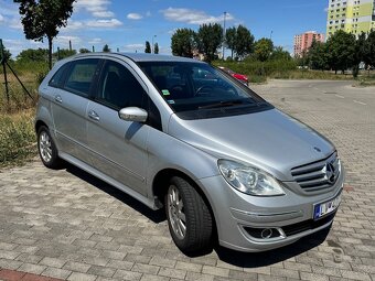 Mercedes Benz B200 - 3
