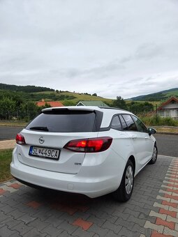 Opel Astra 1.6 CDTI - 3