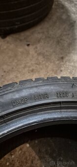Predám zimnú pneumatiku Goodyear 245/40 r18 - 3