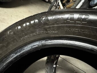 Goodyear Vector 4Seasons Gen-3 215/60 R17 100V - 3